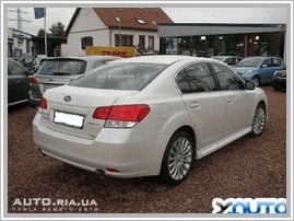 Subaru Legacy 2.0 MT